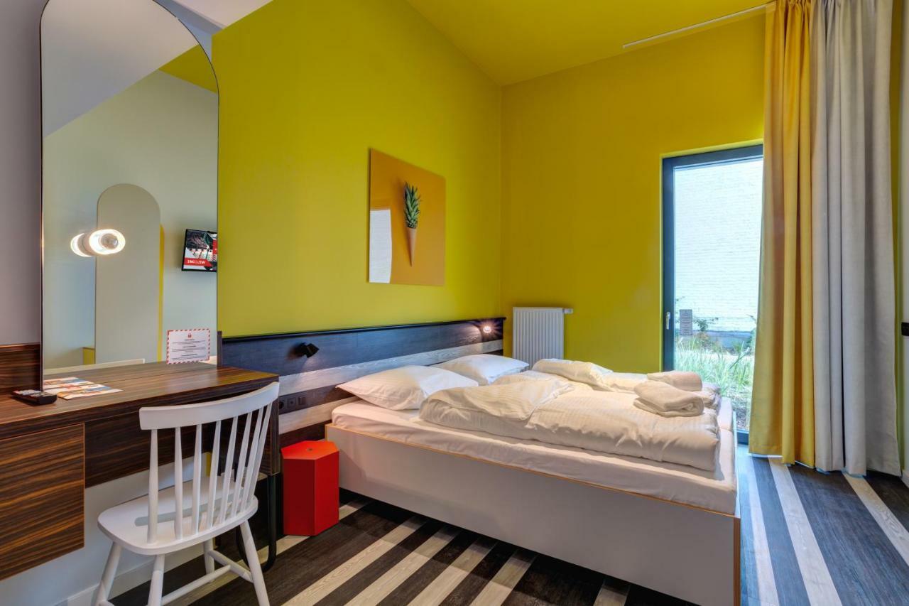 Meininger Hotel Bruxelles Gare Du Midi Saint-Gilles Ngoại thất bức ảnh