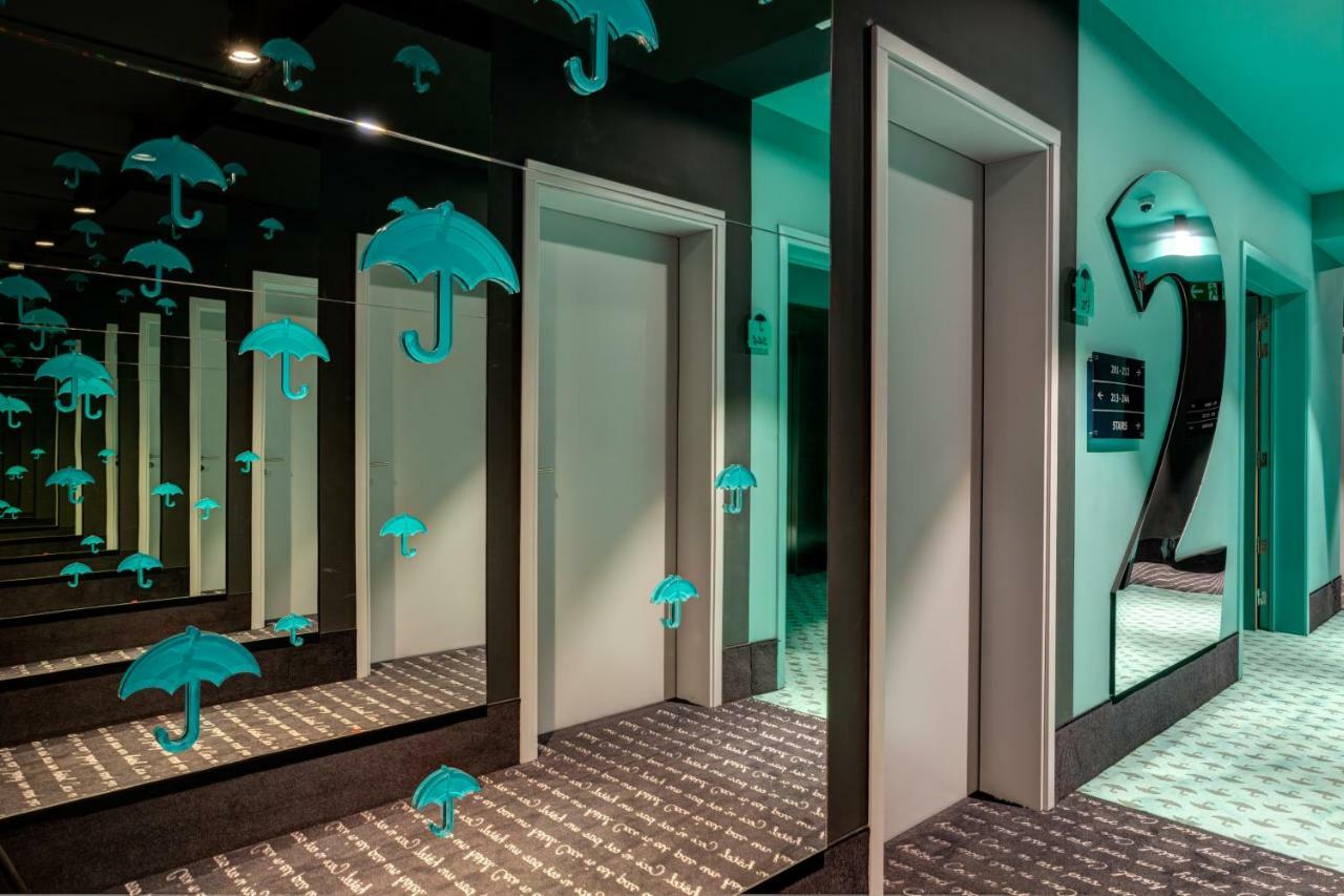 Meininger Hotel Bruxelles Gare Du Midi Saint-Gilles Ngoại thất bức ảnh